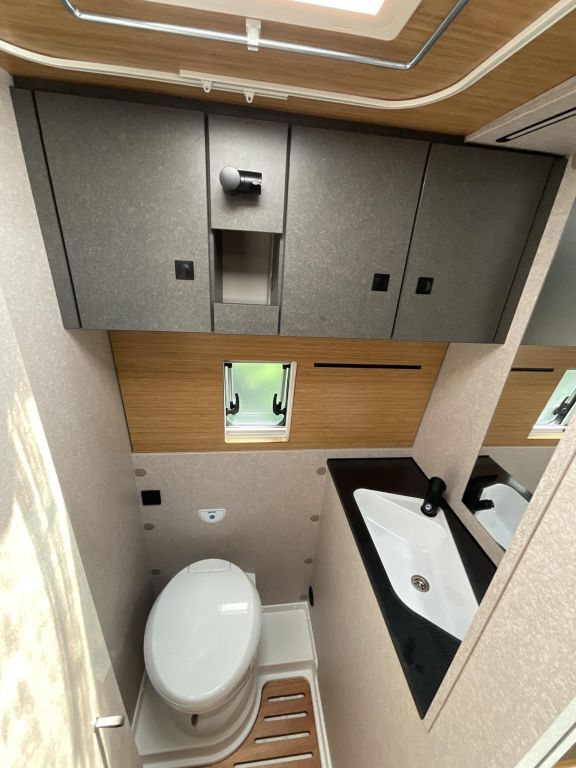HYMER-ERIBA Redwood 600 180 PS Maxi, Sport Paket, Automatik Ansicht 10 für Fahrzeugdetailseite