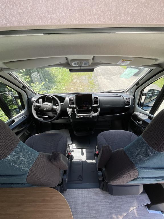 HYMER-ERIBA Redwood 600 180 PS Maxi, Sport Paket, Automatik Ansicht 7 für Fahrzeugdetailseite