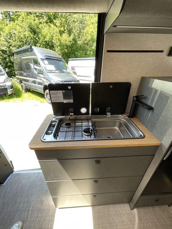HYMER-ERIBA Redwood 600 180 PS Maxi, Sport Paket, Automatik Ansicht 8 für Fahrzeugdetailseite