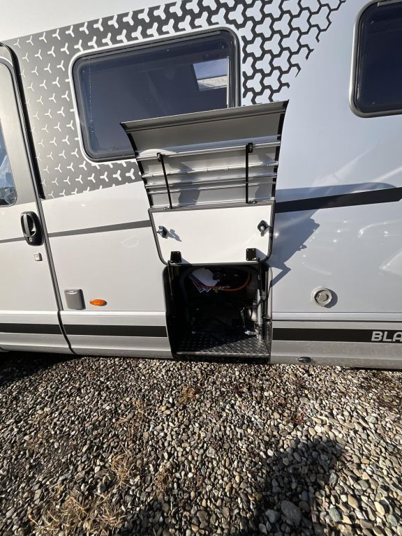 HYMER-ERIBA I 780 BlackLine Klima, Solar, Router Ansicht 7 für Fahrzeugdetailseite