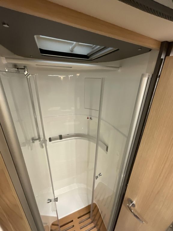 HYMER-ERIBA I 780 BlackLine KEIN HUBBETT, Klima Ansicht 22 für Fahrzeugdetailseite