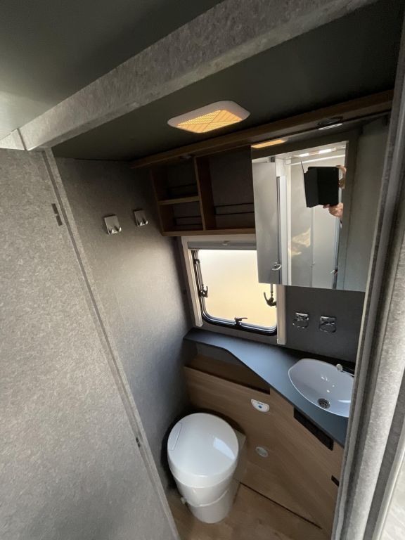 DETHLEFFS I 7057 EB Ansicht 13 für Fahrzeugdetailseite