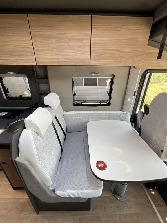 DETHLEFFS I 7057 EB Ansicht 6 für Fahrzeugdetailseite