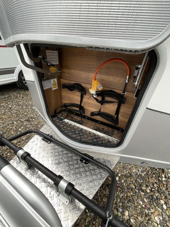 HYMER-ERIBA 310 Ansicht 9 für Fahrzeugdetailseite