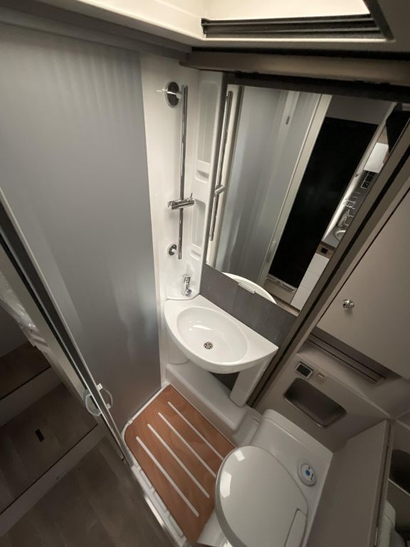 HYMER-ERIBA 474 Last Exsis-i 474 / Modell 26 Ansicht 9 für Fahrzeugdetailseite