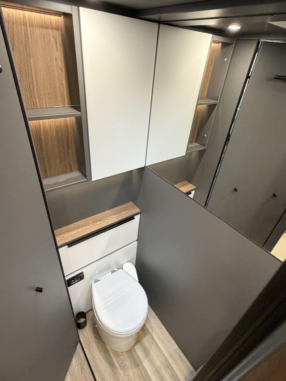 NIESMANN + BISCHOFF 84 Neuer Grundriss, super Ausstattung Ansicht 14 für Fahrzeugdetailseite
