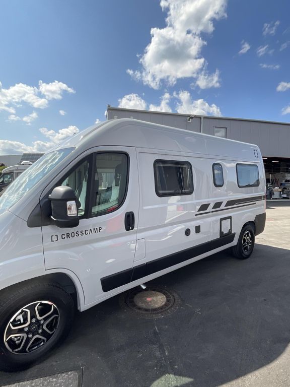 CROSSCAMP 6.0 DS 6m Schwenkbad Ansicht 14 für Fahrzeugdetailseite