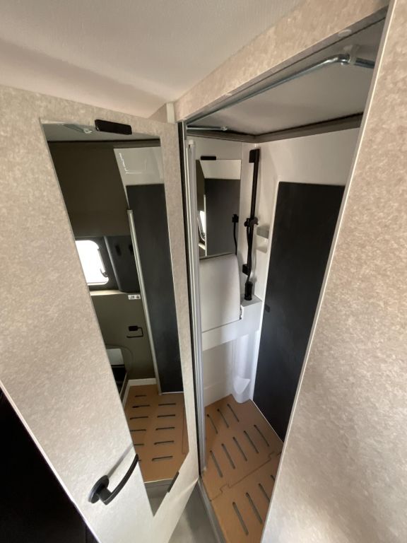 HYMER-ERIBA Grand Canyon S 700 CrossTrail *CLESANA* Ansicht 11 für Fahrzeugdetailseite