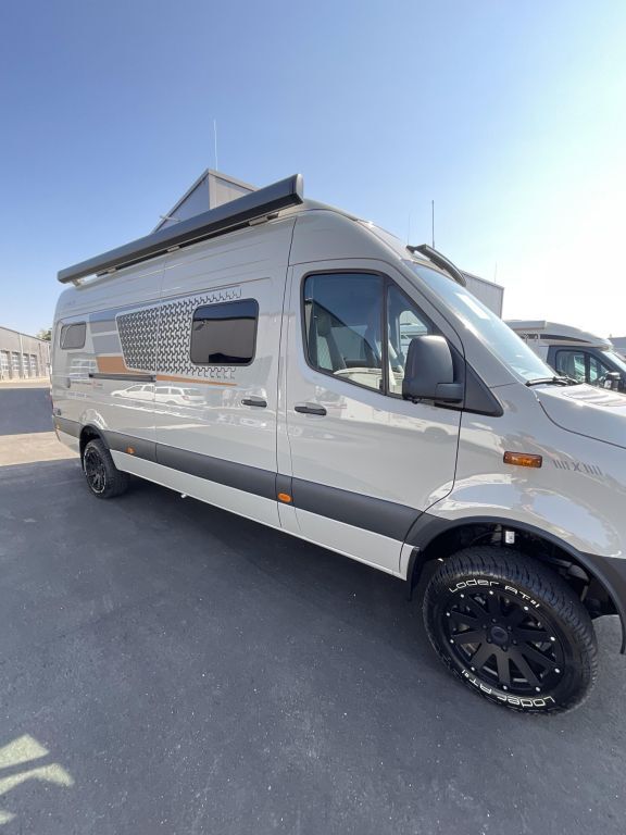 HYMER-ERIBA Grand Canyon S 700 CrossTrail *CLESANA* Ansicht 3 für Fahrzeugdetailseite