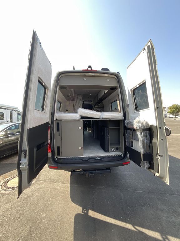 HYMER-ERIBA Grand Canyon S 700 CrossTrail *CLESANA* Ansicht 4 für Fahrzeugdetailseite