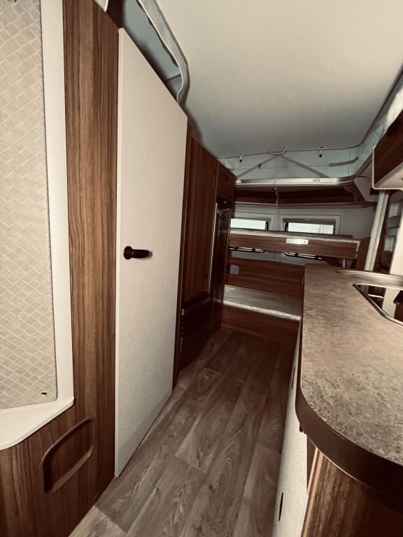 HYMER-ERIBA 560 Autarkpaket, Markise Ansicht 15 für Fahrzeugdetailseite