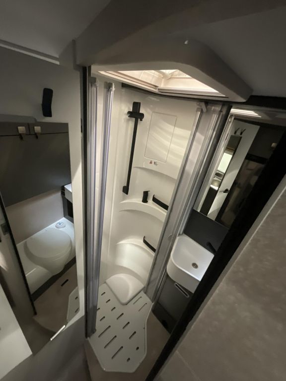 HYMER-ERIBA 580 CrossTrail Ansicht 5 für Fahrzeugdetailseite