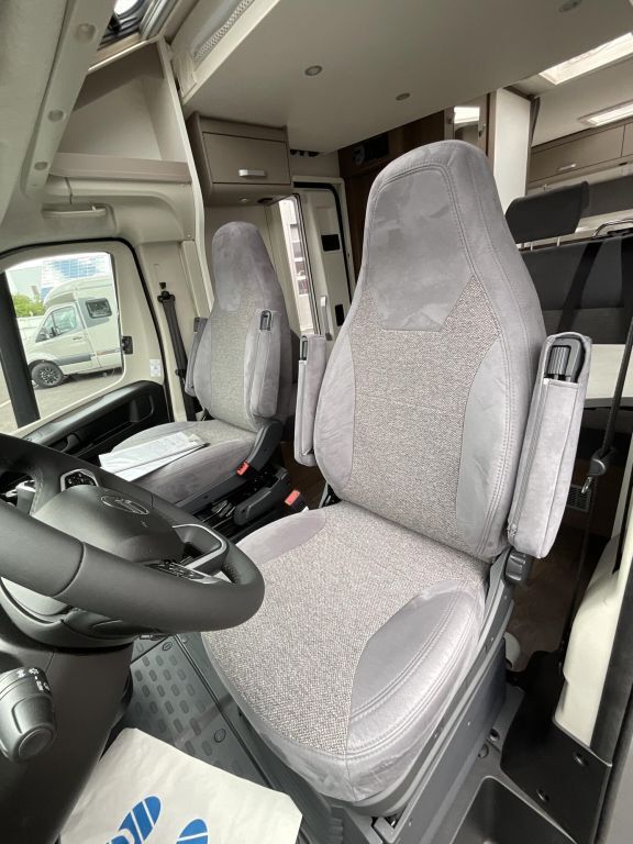 CARADO 328 Citroen Ansicht 3 für Fahrzeugdetailseite