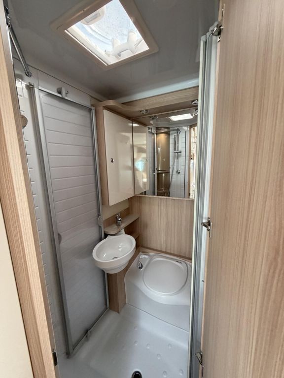 BÜRSTNER T 569 "Edition 30" Ansicht 11 für Fahrzeugdetailseite