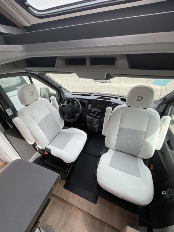 DETHLEFFS T 7055 EBL Ansicht 12 für Fahrzeugdetailseite