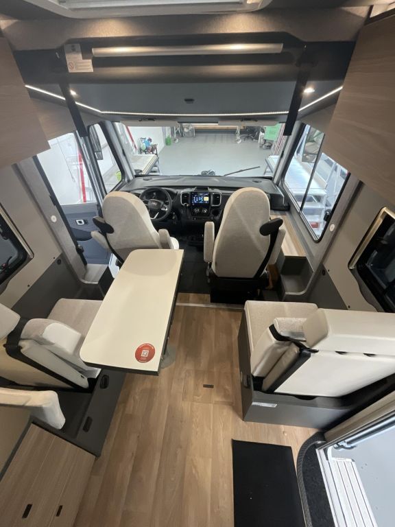 DETHLEFFS I 7057 EBL Ansicht 15 für Fahrzeugdetailseite