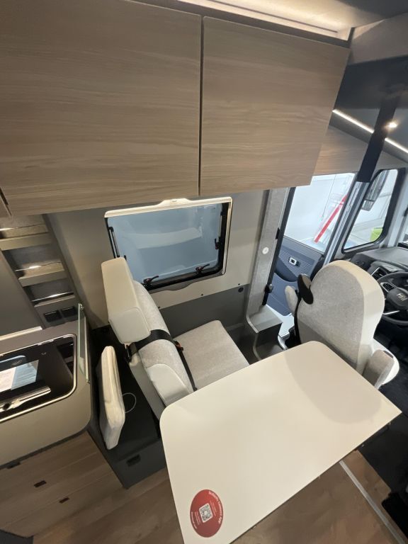DETHLEFFS I 7057 EBL Ansicht 9 für Fahrzeugdetailseite