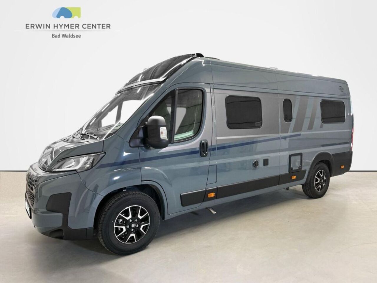 CARADO 640 PRO+ Solar, AHK, Navi, RFK, AWT isoliert Ansicht 1 für Fahrzeugdetailseite