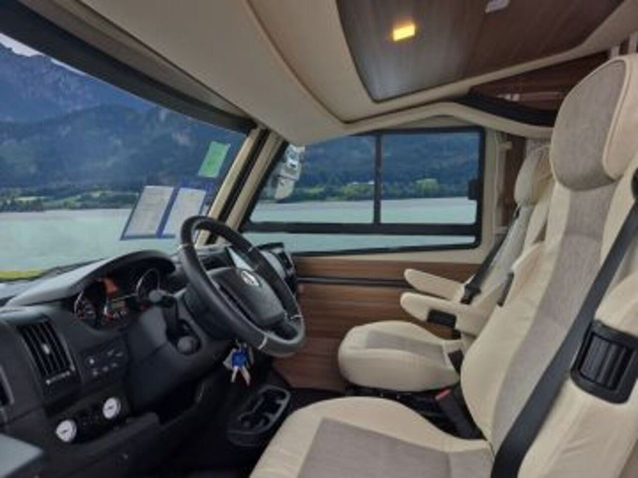 EURAMOBIL 760 QF Ansicht 8 für Fahrzeugdetailseite
