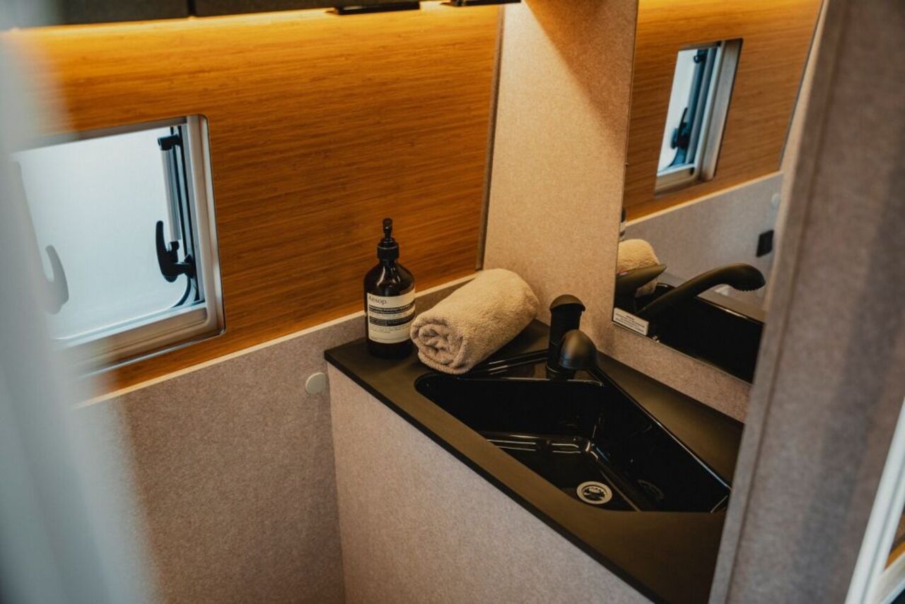HYMER-ERIBA Redwood 600 180 PS, Solar Ansicht 10 für Fahrzeugdetailseite