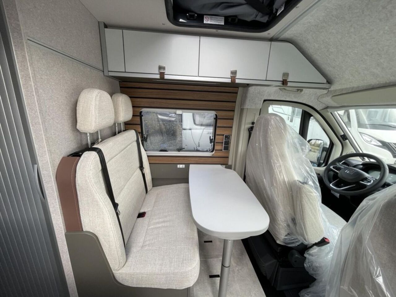 HYMER-ERIBA Yellowstone 16.000 EUR Vorteil! Ansicht 7 für Fahrzeugdetailseite