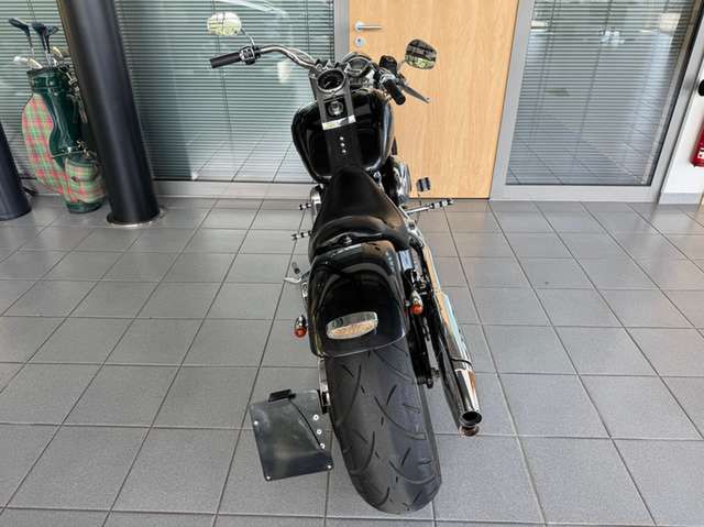 HARLEY-DAVIDSON Fat Boy FLSTF 2.Hand LED Einzelsitz seitl. Nummernschild Ansicht 11 für Fahrzeugdetailseite
