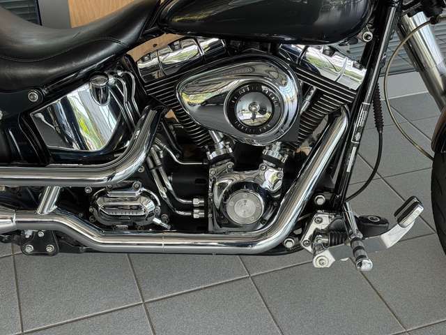 HARLEY-DAVIDSON Fat Boy FLSTF 2.Hand LED Einzelsitz seitl. Nummernschild Ansicht 4 für Fahrzeugdetailseite