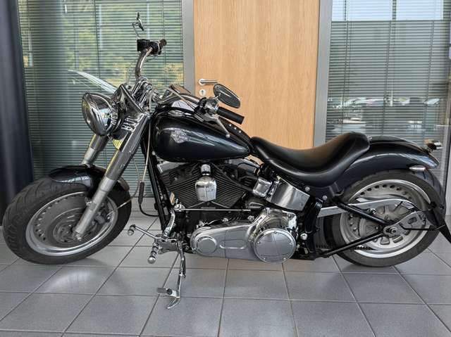 HARLEY-DAVIDSON Fat Boy FLSTF 2.Hand LED Einzelsitz seitl. Nummernschild Ansicht 8 für Fahrzeugdetailseite
