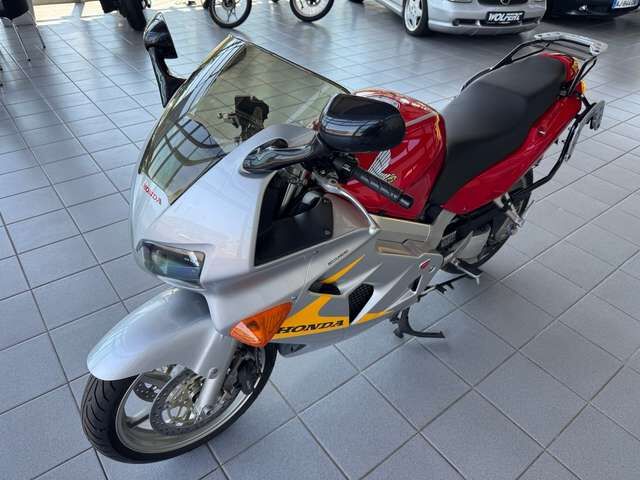 HONDA VFR RC 46 Sondermodell 50 Jahre Honda 1. Hand TOP!!! Ansicht 1 für Fahrzeugdetailseite
