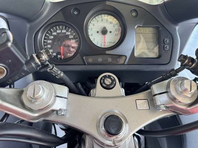 HONDA VFR RC 46 Sondermodell 50 Jahre Honda 1. Hand TOP!!! Ansicht 11 für Fahrzeugdetailseite