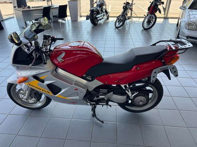 HONDA VFR RC 46 Sondermodell 50 Jahre Honda 1. Hand TOP!!! Ansicht 8 für Fahrzeugdetailseite