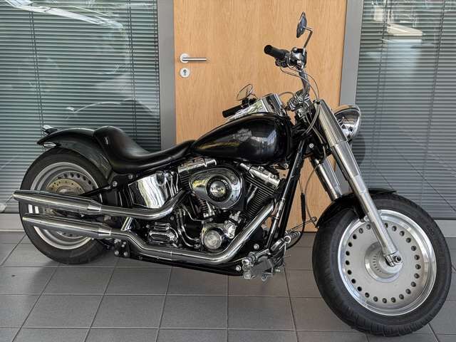 HARLEY-DAVIDSON Fat Boy FLSTF 2. Hand LED Einzelsitz seitl. Nummernschild Ansicht 1 für Fahrzeugdetailseite