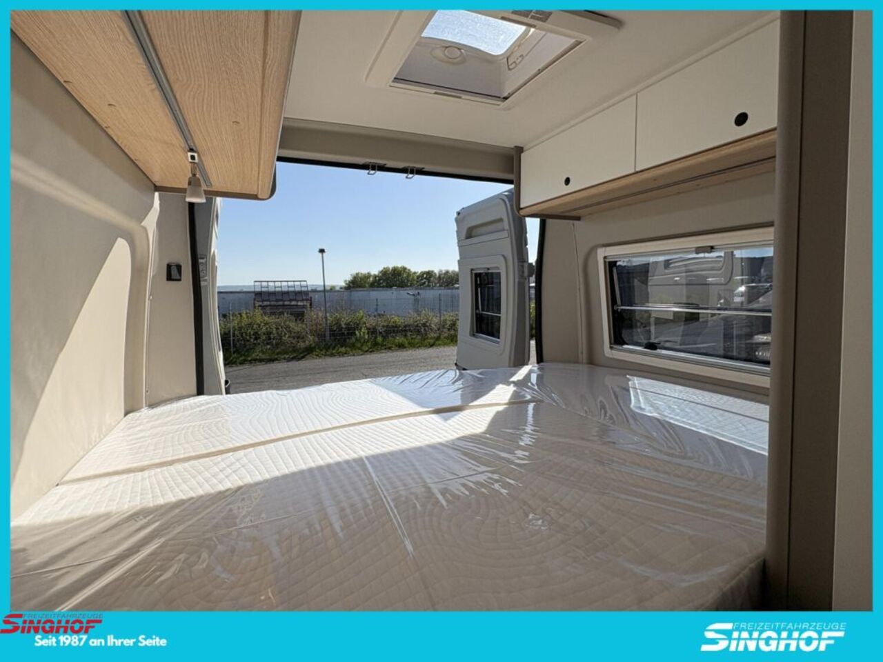 LMC Pure 600 Grey Singhof Edition Ansicht 15 für Fahrzeugdetailseite