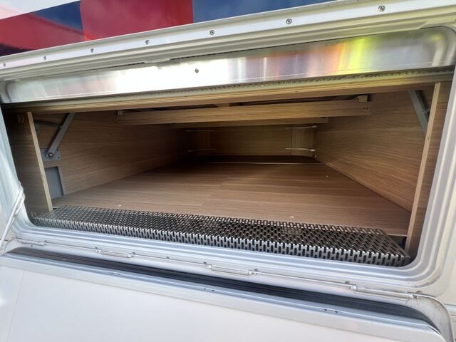 ADRIA 613 UT - Abverkaufsstück mit Alde Ansicht 10 für Fahrzeugdetailseite