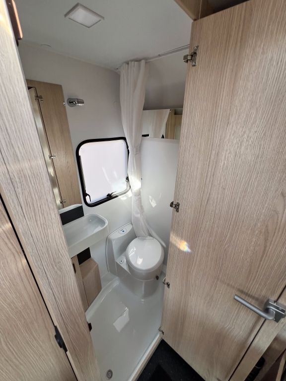 ADRIA 522 PT 3er Stockbetten Ansicht 23 für Fahrzeugdetailseite