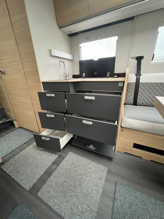 ADRIA 670 DL 60 Years -- AUTOMATIC -- Ansicht 24 für Fahrzeugdetailseite