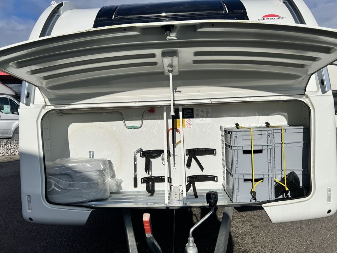 ADRIA 613 UT - Abverkaufsstück mit Alde Ansicht 5 für Fahrzeugdetailseite