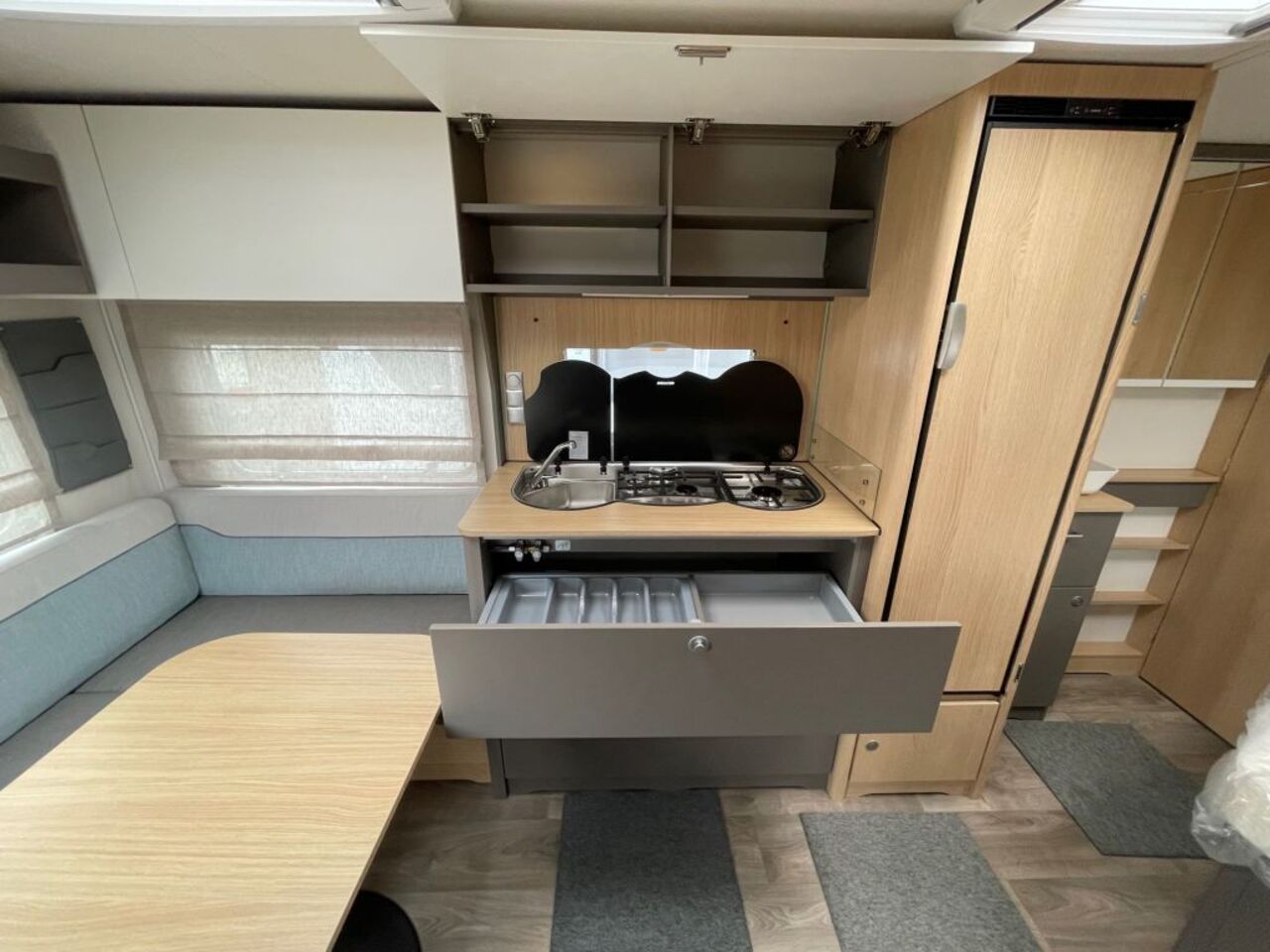 LMC 480 D mit Dachklimaanlag, Radträger Ansicht 17 für Fahrzeugdetailseite