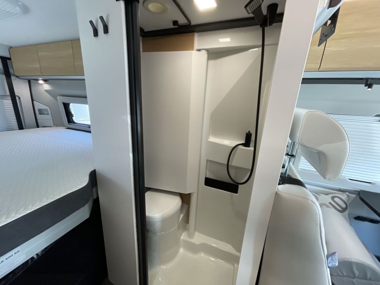 ADRIA 640 SGX 60 Years - Jubiläumsmodell - Automatik Ansicht 17 für Fahrzeugdetailseite