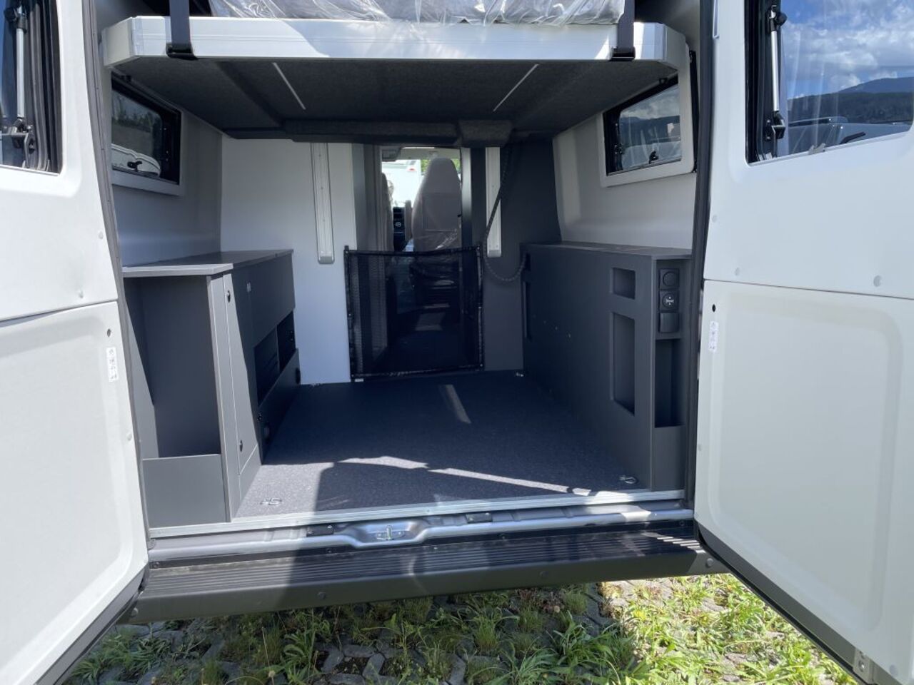 ADRIA 640 SGX 60 Years - Jubiläumsmodell - Automatik Ansicht 18 für Fahrzeugdetailseite