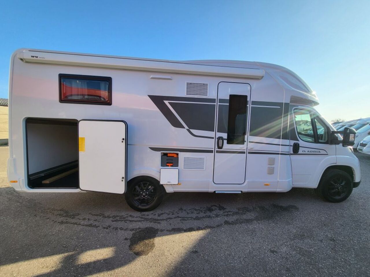 ADRIA Axess 650 SL Ansicht 9 für Fahrzeugdetailseite