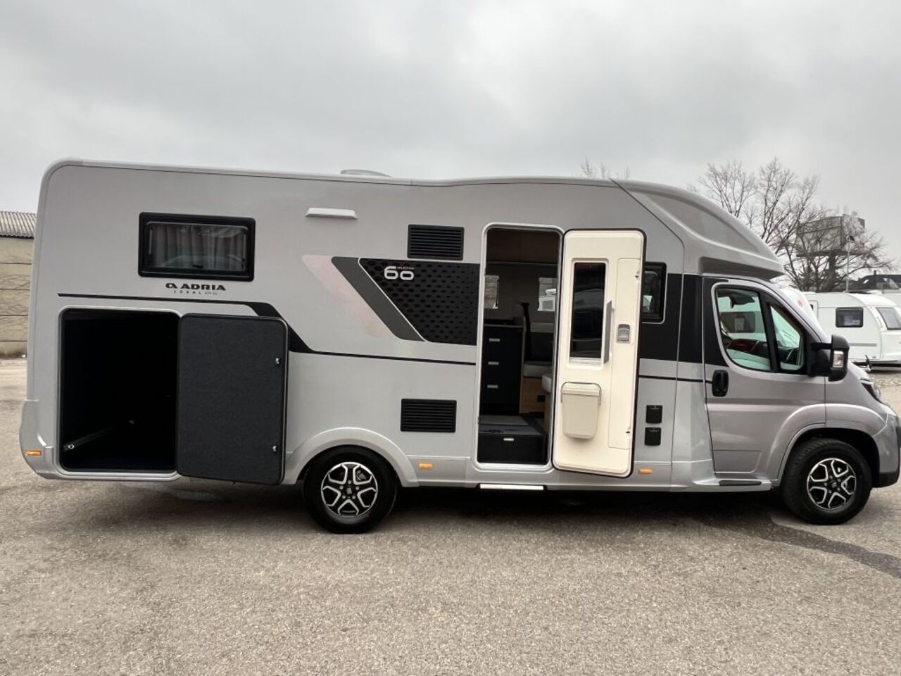 ADRIA 670 DL 60 Years -- AUTOMATIC -- Ansicht 11 für Fahrzeugdetailseite