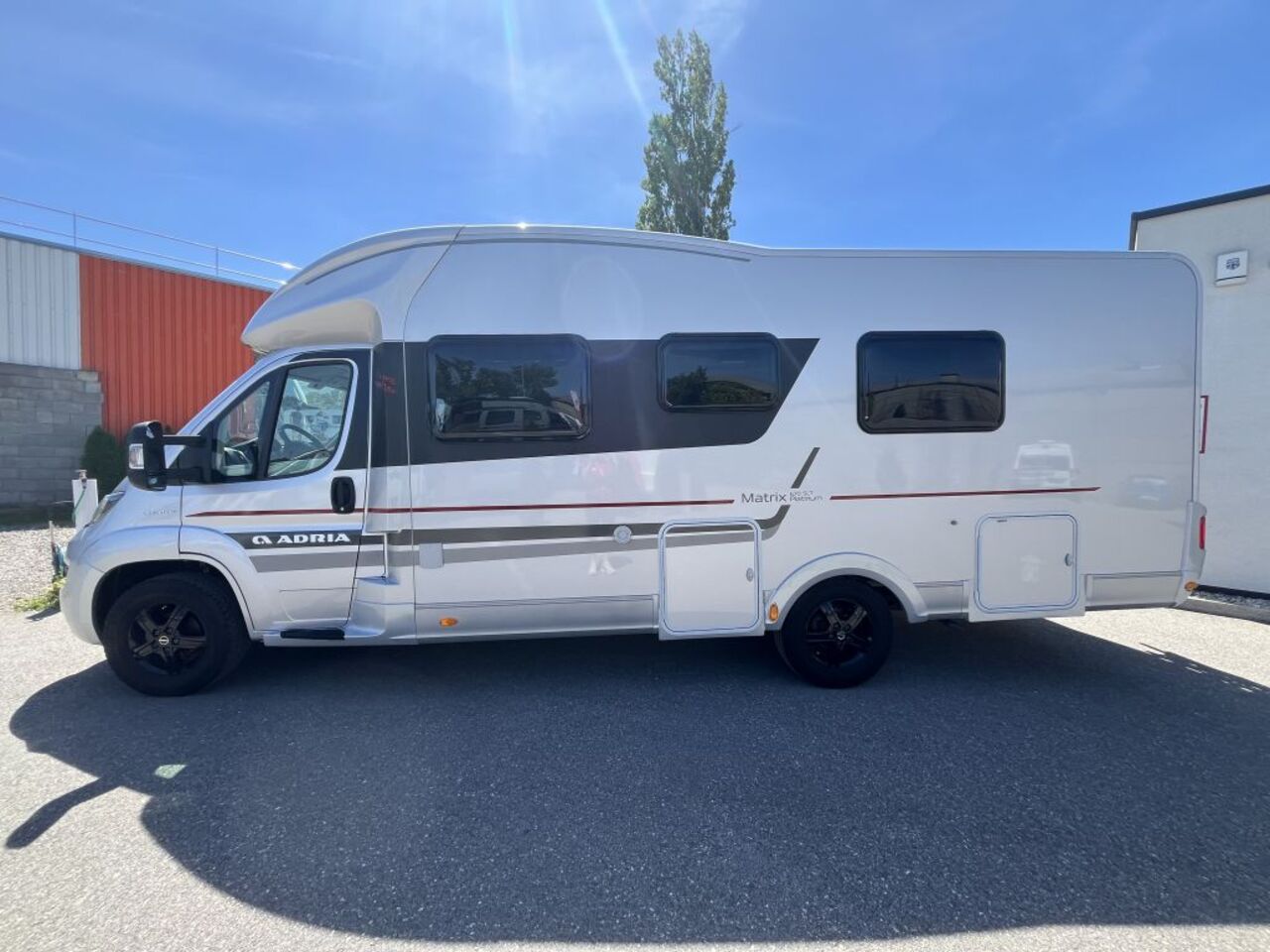 ADRIA Axess M 670 SLT SAT/TV, Klima, Radträger,.... Ansicht 3 für Fahrzeugdetailseite