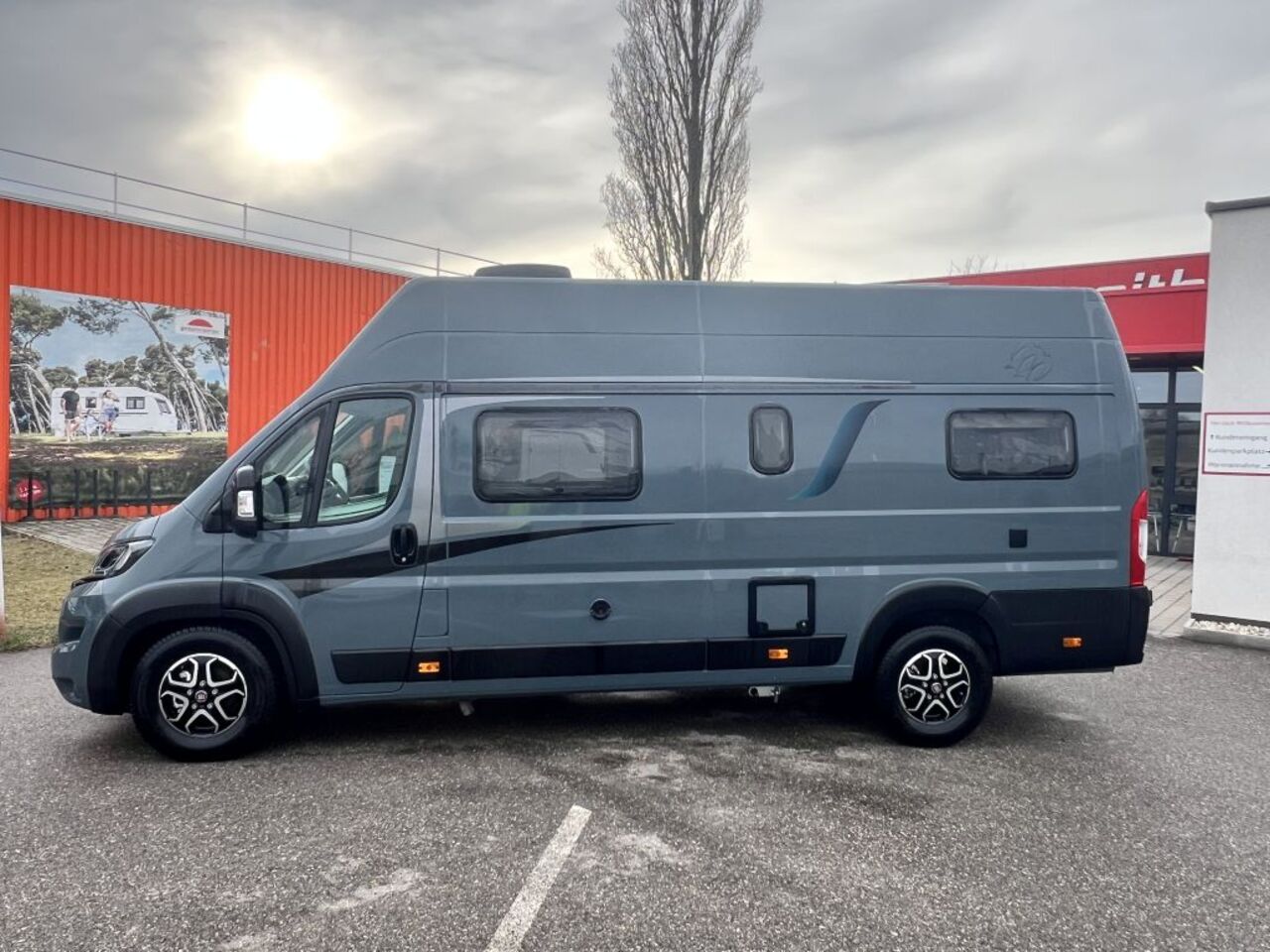 KNAUS 630 ME - Dachklima, Fahrradträger Ansicht 5 für Fahrzeugdetailseite
