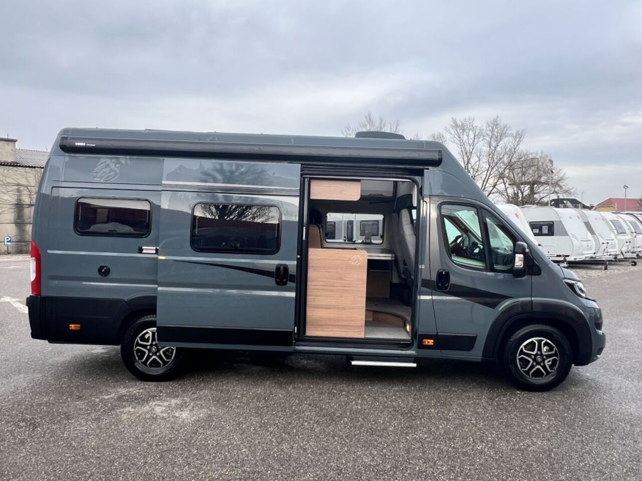 KNAUS 630 ME - Dachklima, Fahrradträger Ansicht 9 für Fahrzeugdetailseite