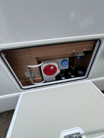 WEINSBERG CaraCompact 640 MEG Edition Pepper Ansicht 35 für Fahrzeugdetailseite