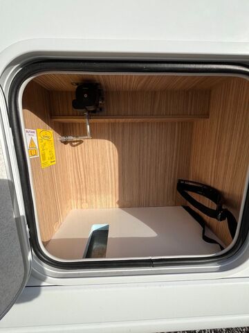 PILOTE G 740 FGJ Evidence    Mod. 2027 Ansicht 13 für Fahrzeugdetailseite