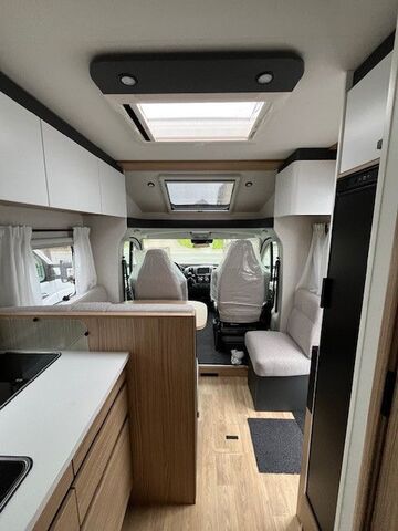 PILOTE P690GJ Expr. Safety/EPB-PaketeTOP-Ausstattung Ansicht 14 für Fahrzeugdetailseite