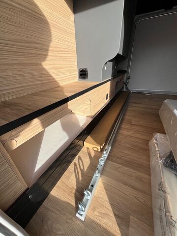 PILOTE G 740 FGJ Evidence    Mod. 2027 Ansicht 8 für Fahrzeugdetailseite