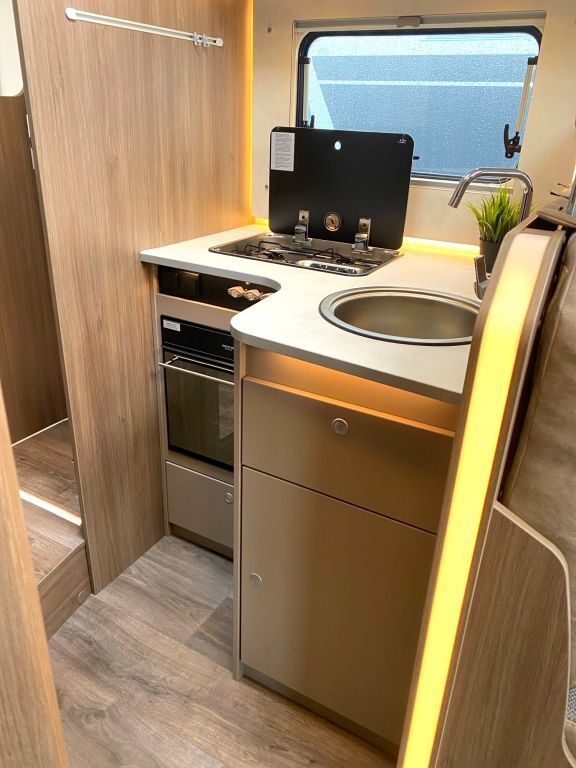 CARADO 447 +++ Messewochen +++ Ansicht 13 für Fahrzeugdetailseite